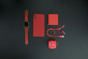 Аксессуары для iPhone: чехол, защитное стекло и зарядка MagSafe